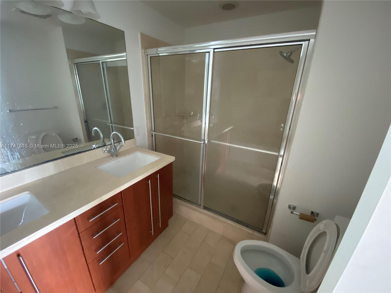 THE AXIS ON BRICKELL COND - Residential Lease