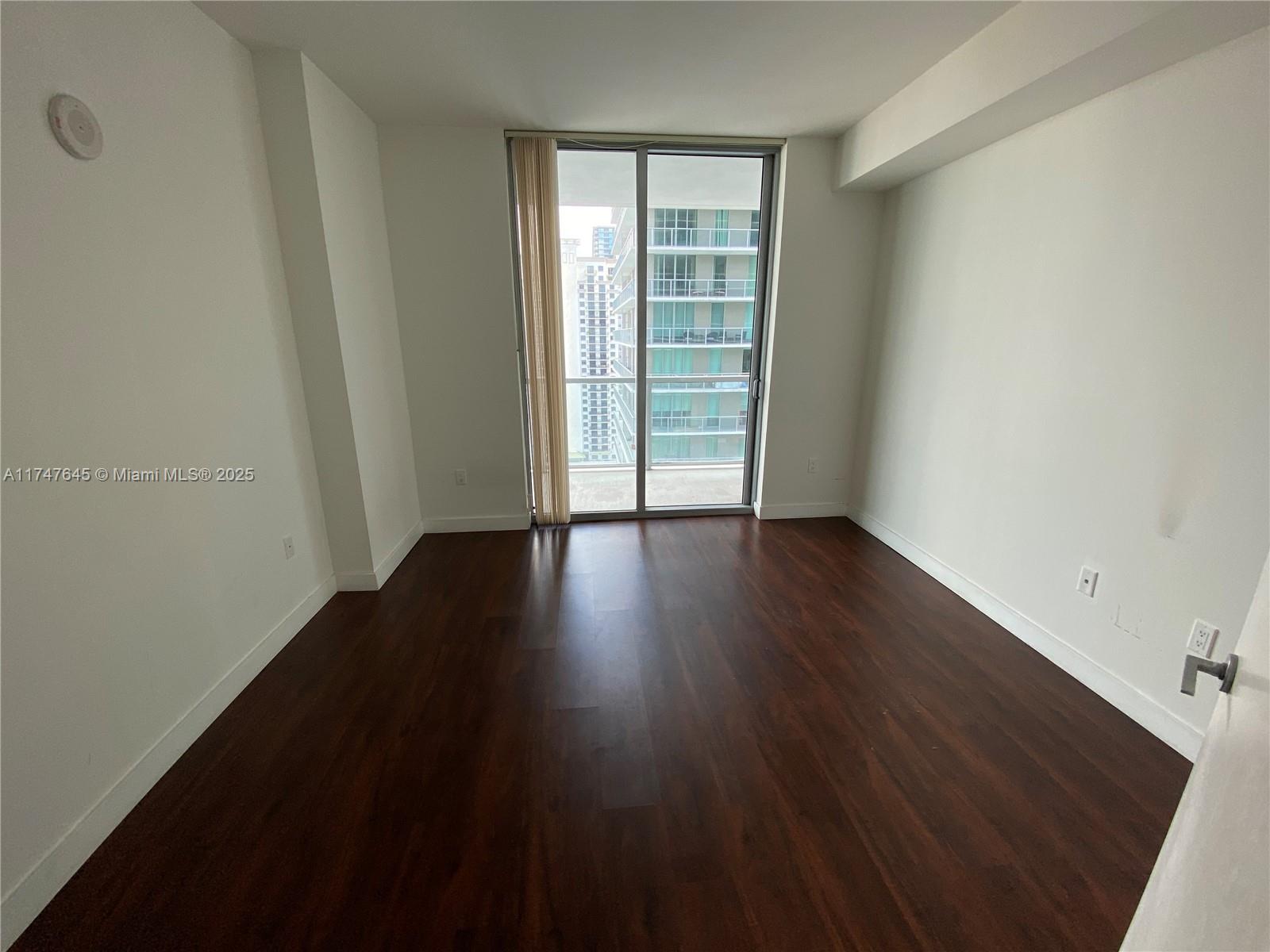 THE AXIS ON BRICKELL COND - Residential Lease
