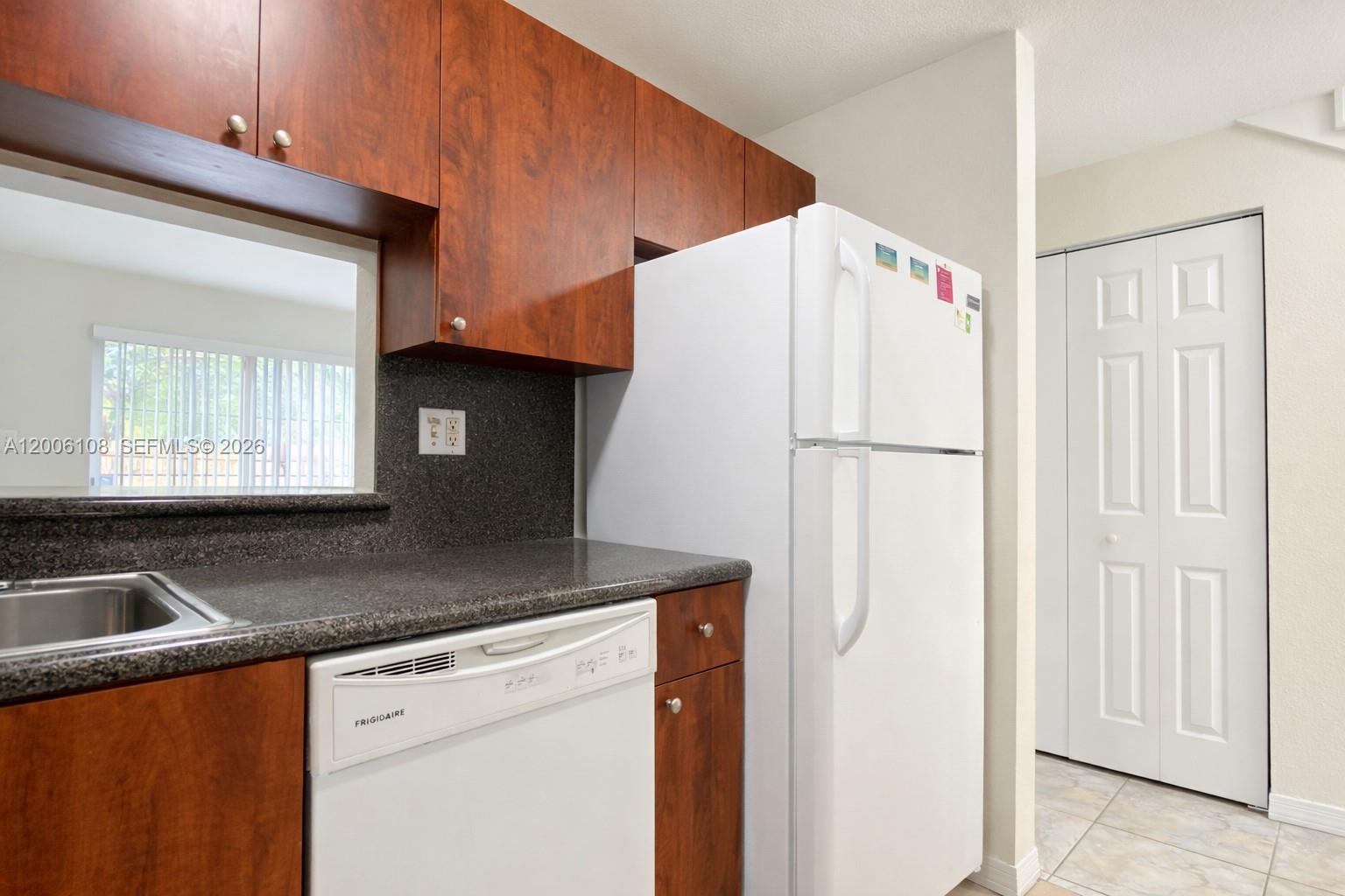 SUPERIOR GARDENS - Residential Lease