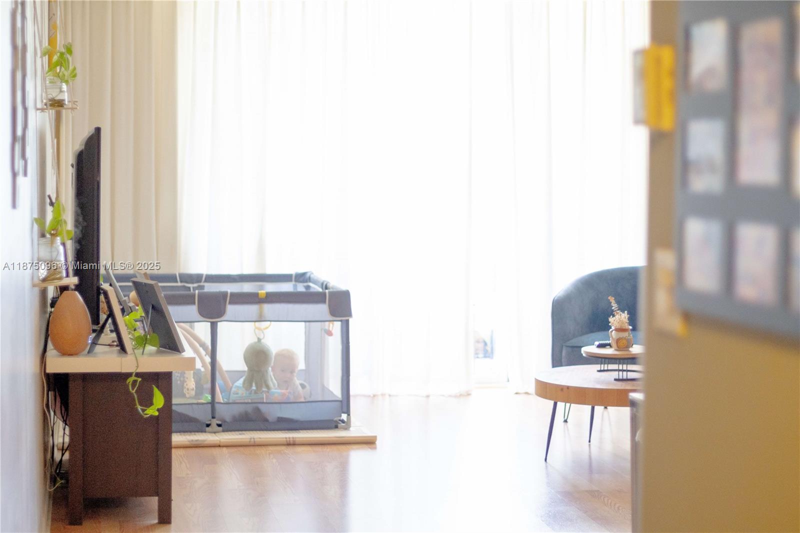 ADMIRALS PORT CONDO EAST - Residential