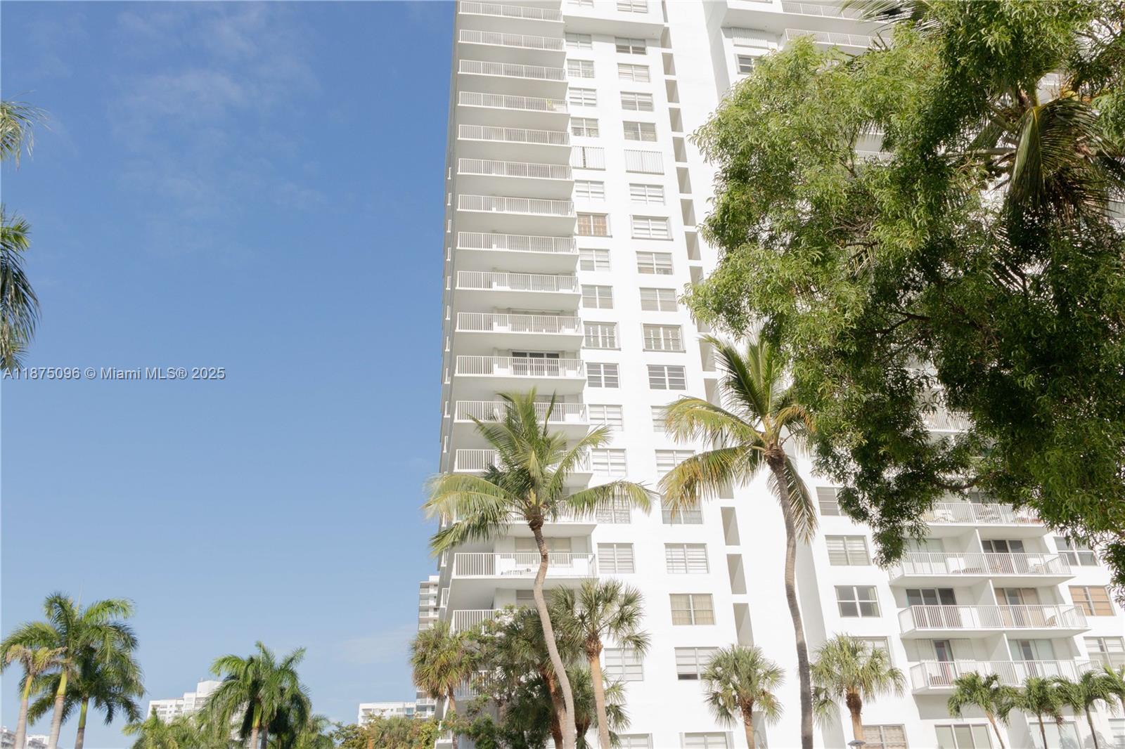 ADMIRALS PORT CONDO EAST - Residential