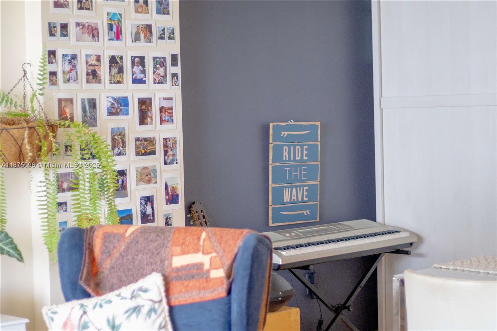 ADMIRALS PORT CONDO EAST - Residential