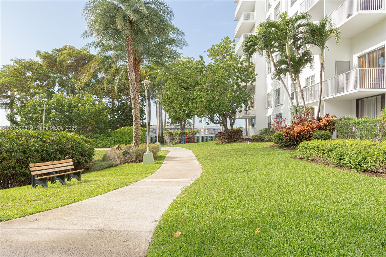 ADMIRALS PORT CONDO EAST - Residential