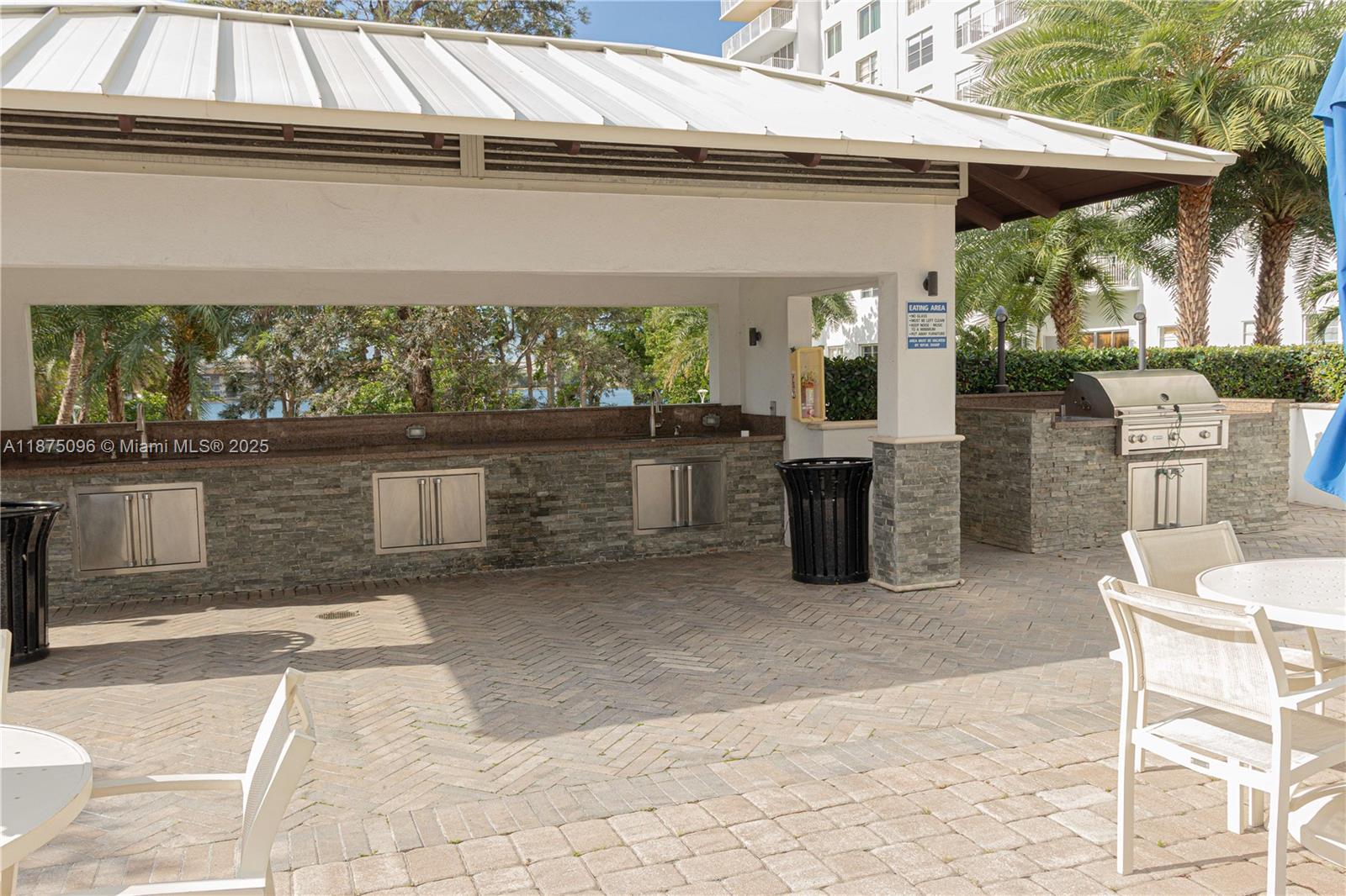 ADMIRALS PORT CONDO EAST - Residential