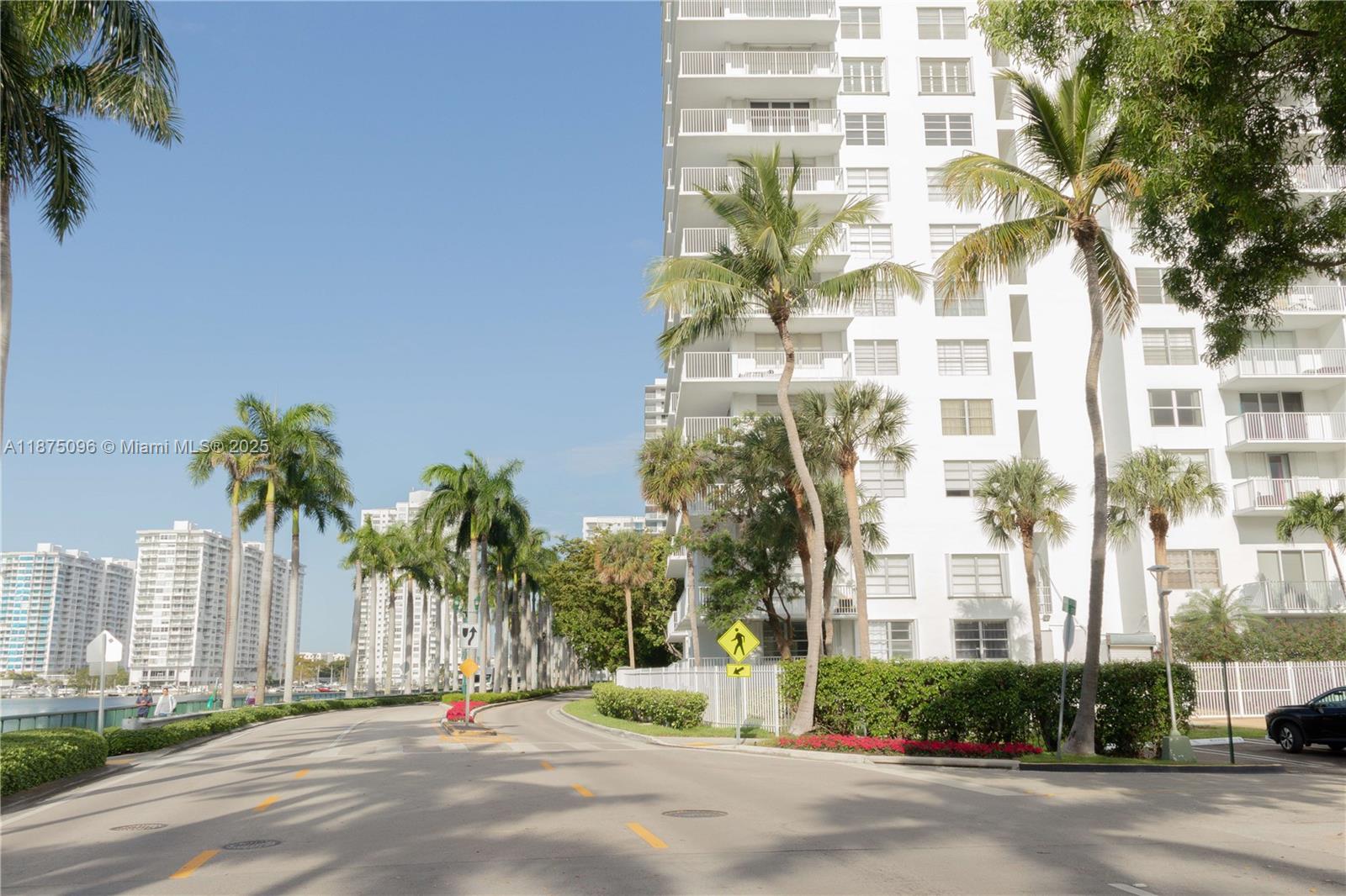 ADMIRALS PORT CONDO EAST - Residential