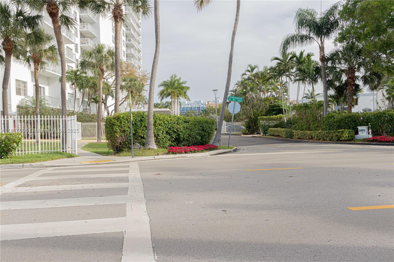 ADMIRALS PORT CONDO EAST - Residential