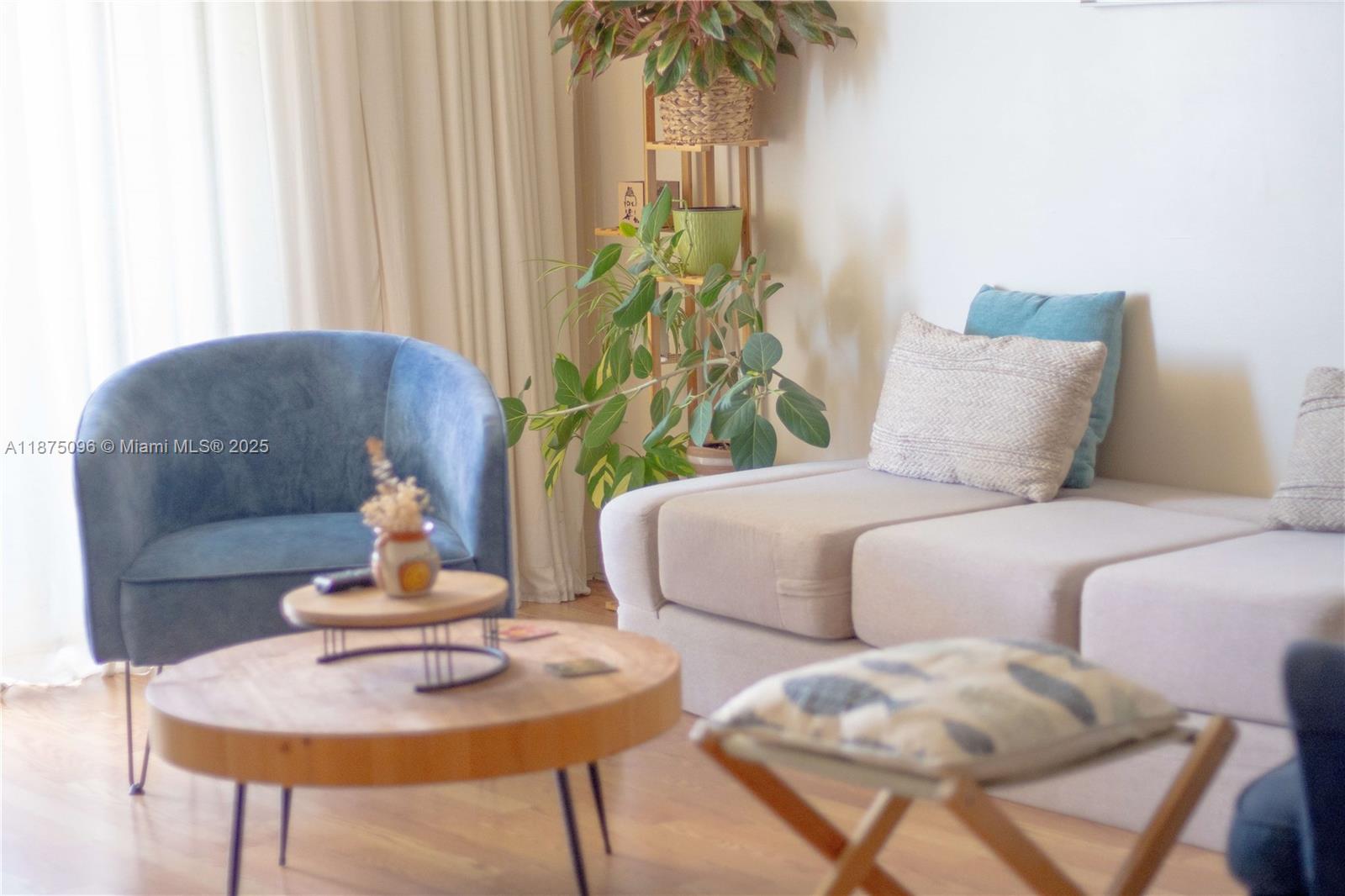 ADMIRALS PORT CONDO EAST - Residential