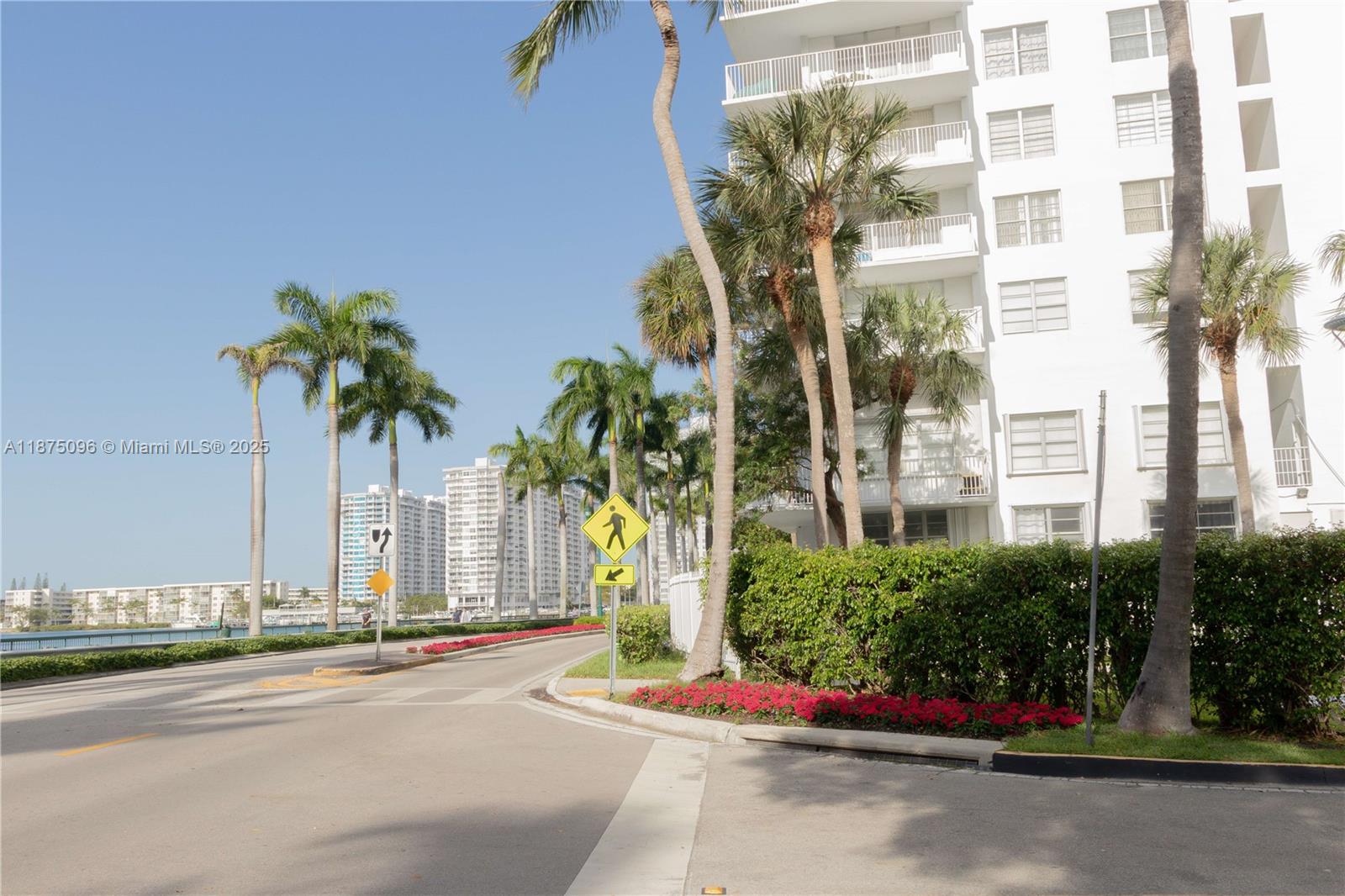 ADMIRALS PORT CONDO EAST - Residential