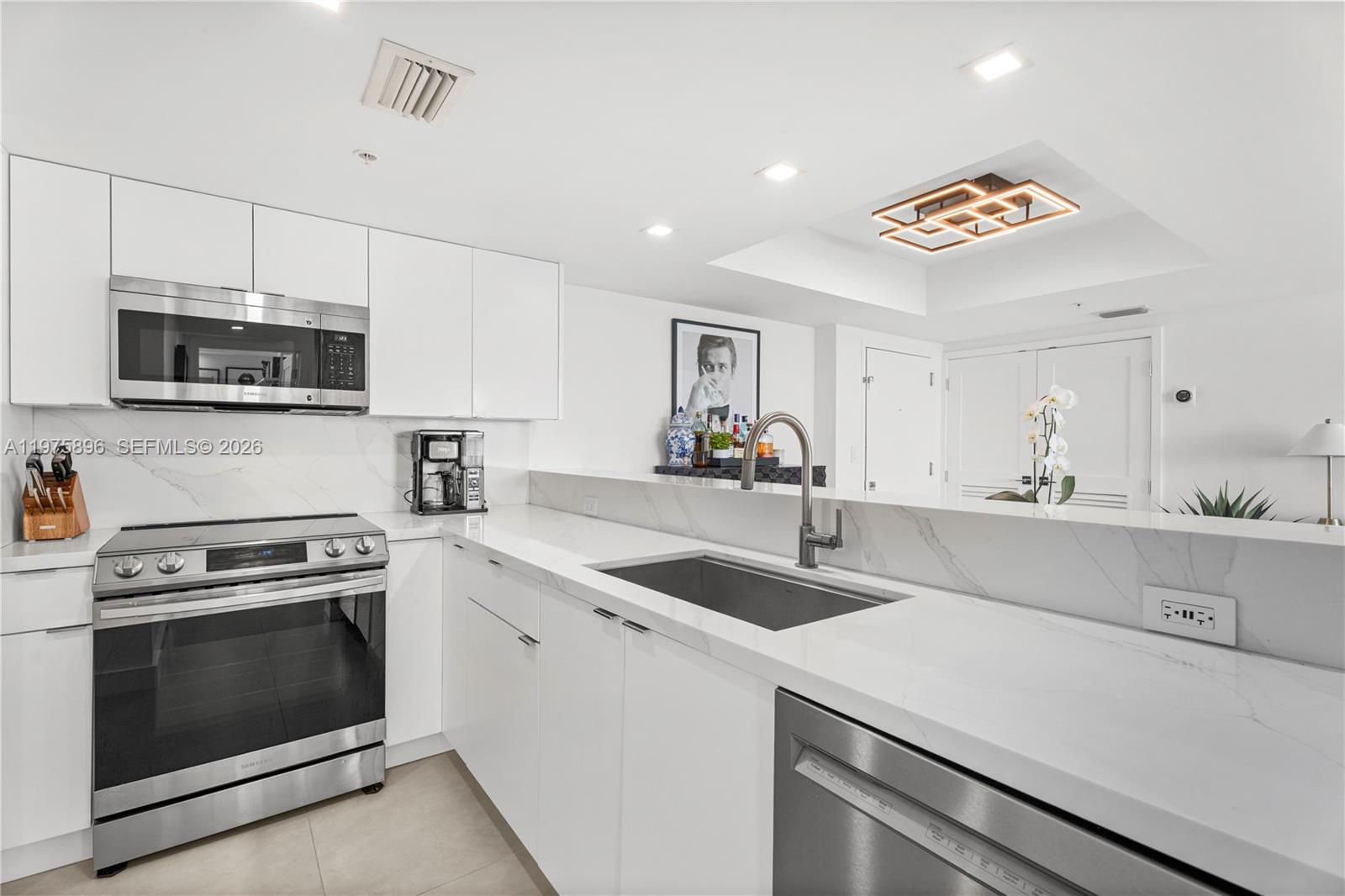 THE FLORIDIAN CONDO - Residential