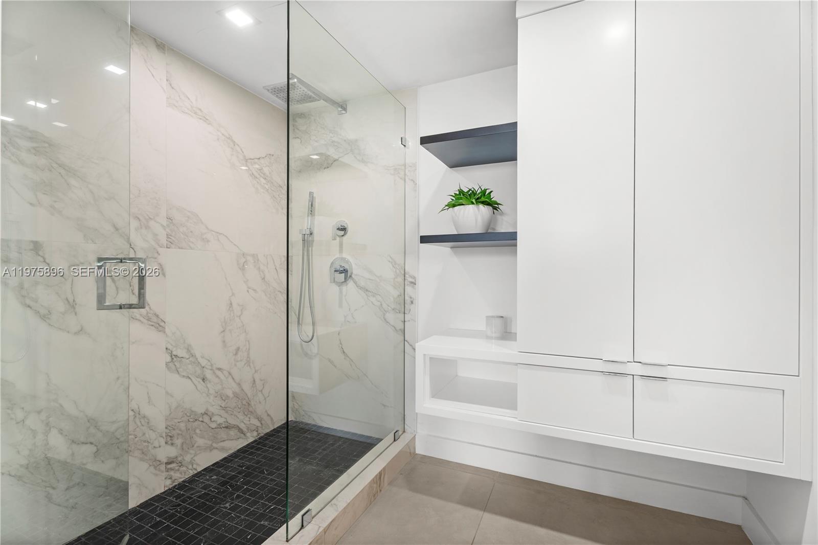 THE FLORIDIAN CONDO - Residential