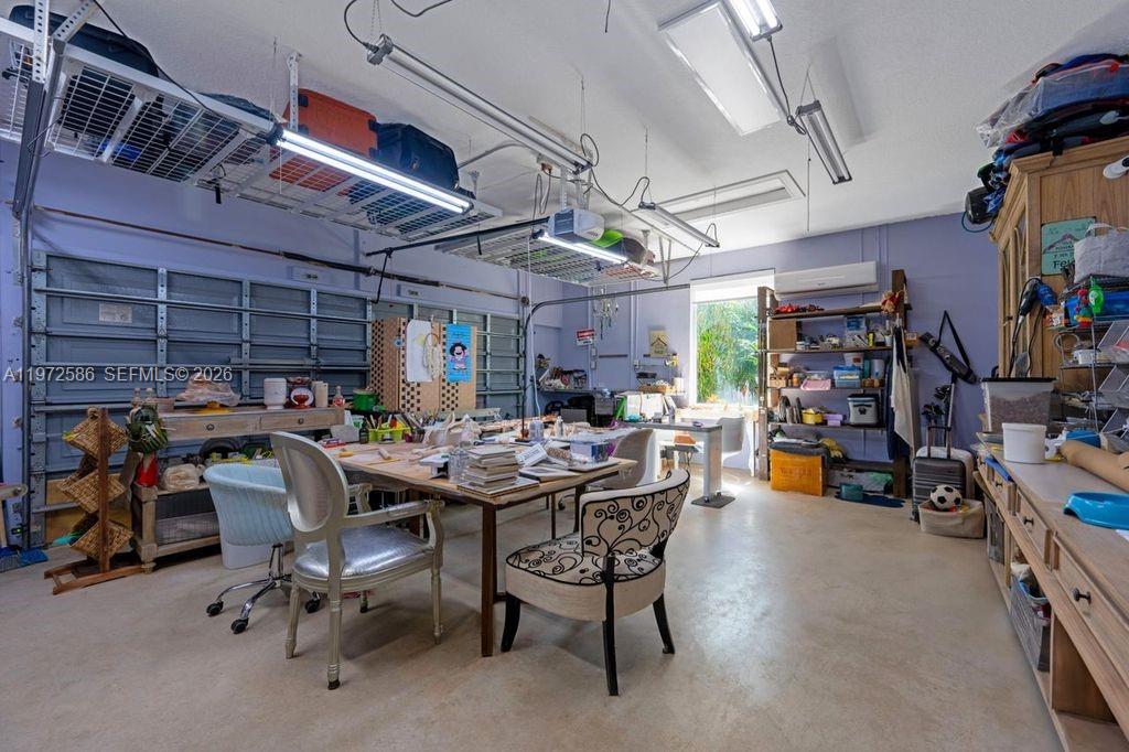 PRESIDENTIAL ESTATES SUB - Residential