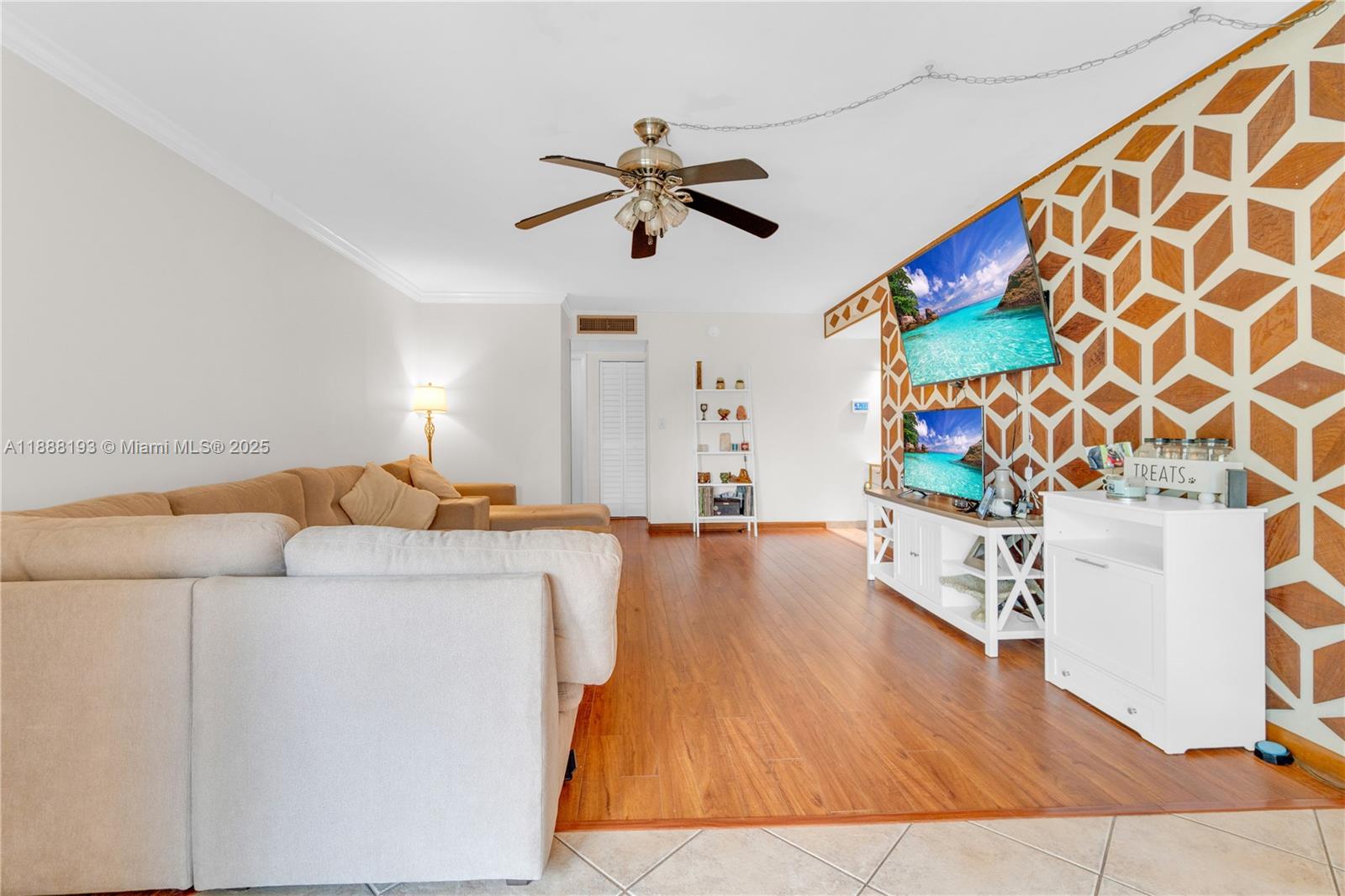 PLANTATION CLUB A CONDO - Residential