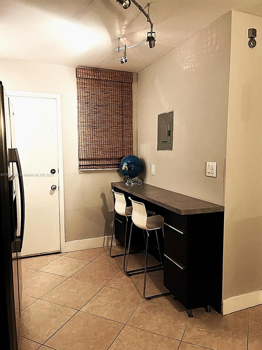 JADE WINDS GROUP - - Residential