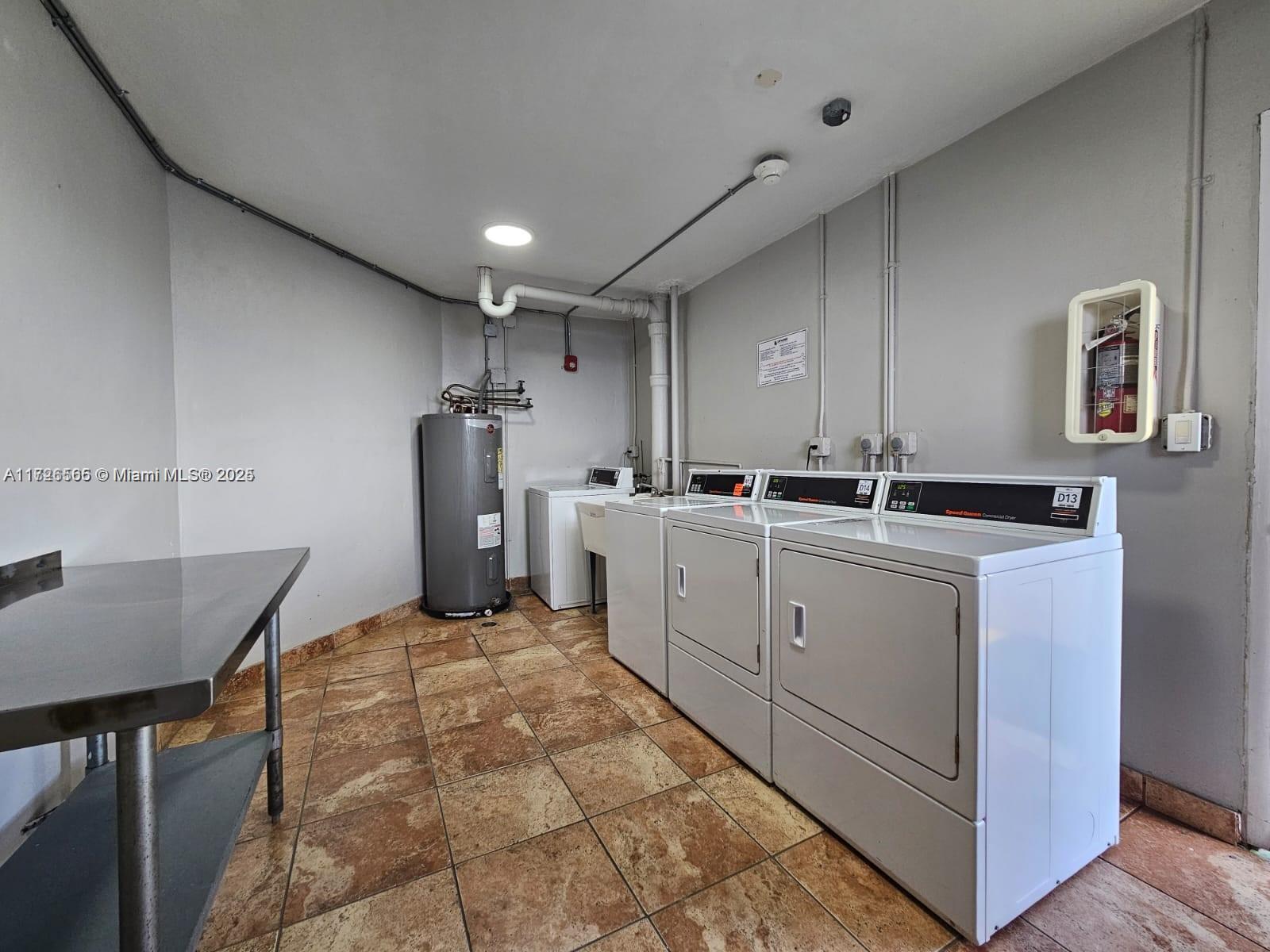 1770 NE 191st St 700-1