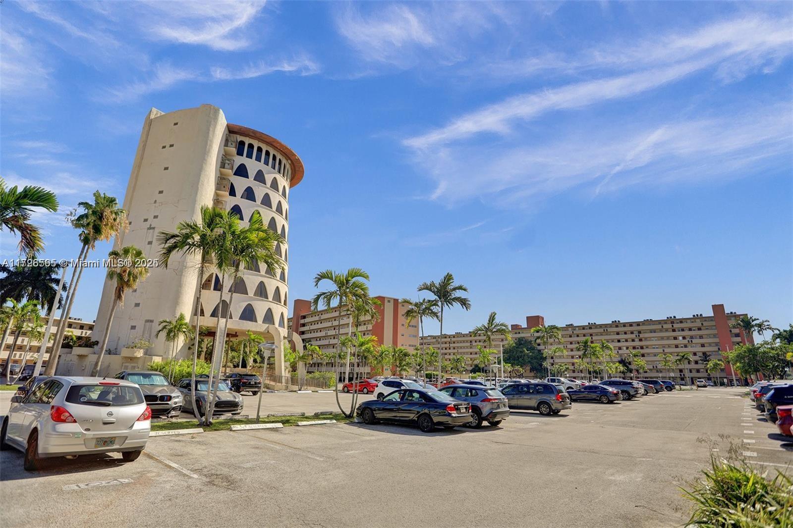 1770 NE 191st St 700-1