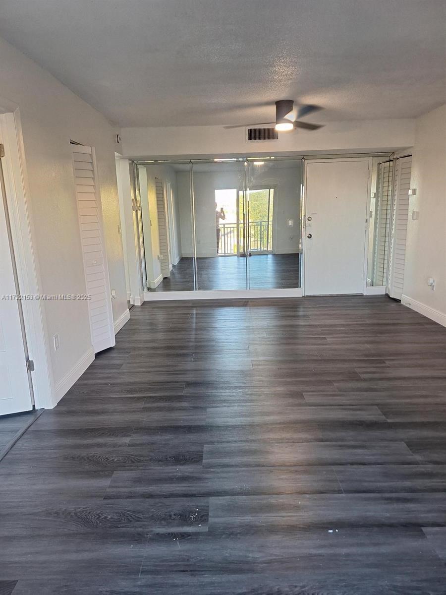 4713 Nw 7th St 407-1, Miami, Broward County, Florida - 2 Bedrooms  
2 Bathrooms - 