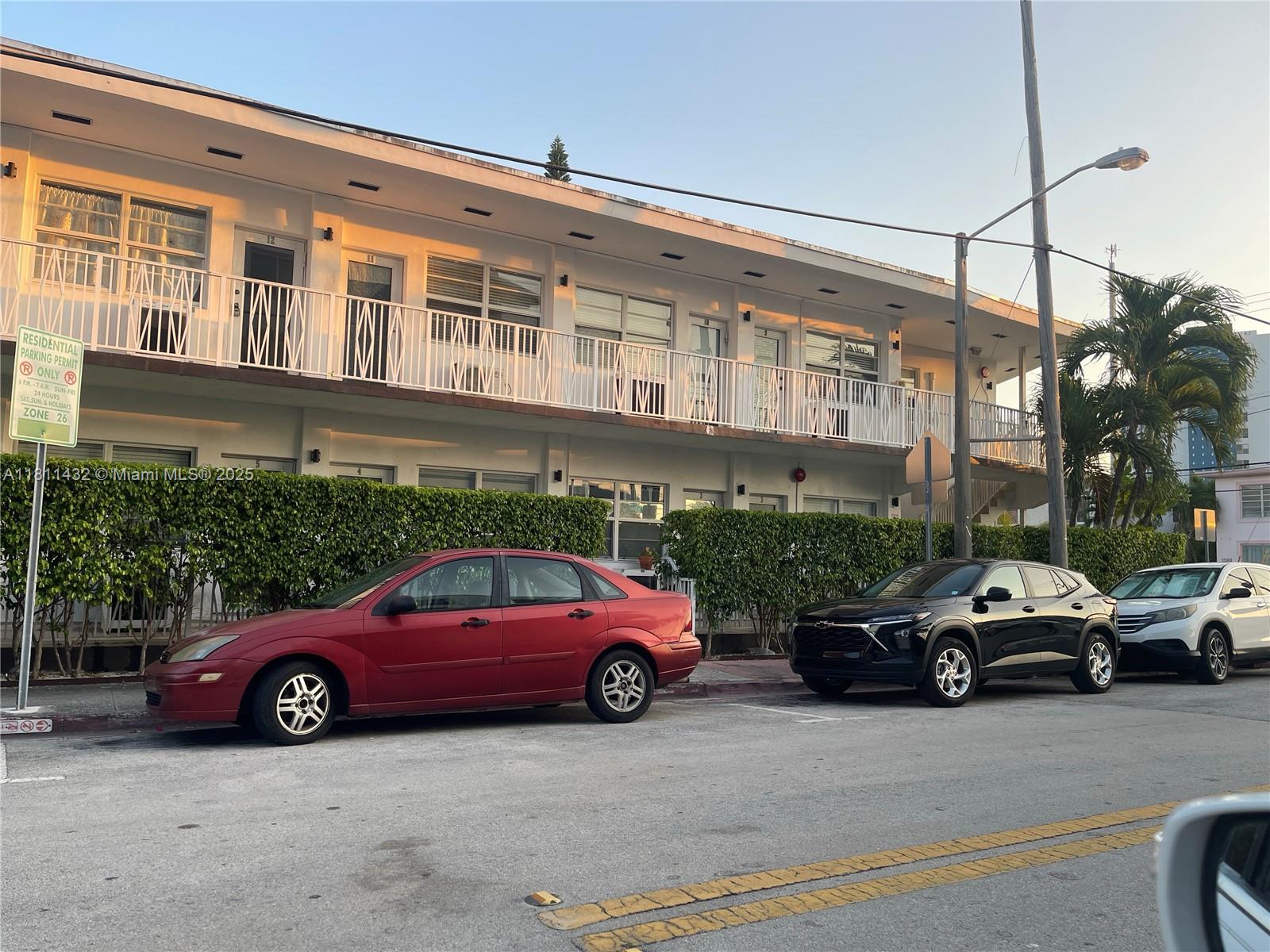 620 76th St 12, Miami Beach, Miami-Dade County, Florida - 1 Bathrooms - 