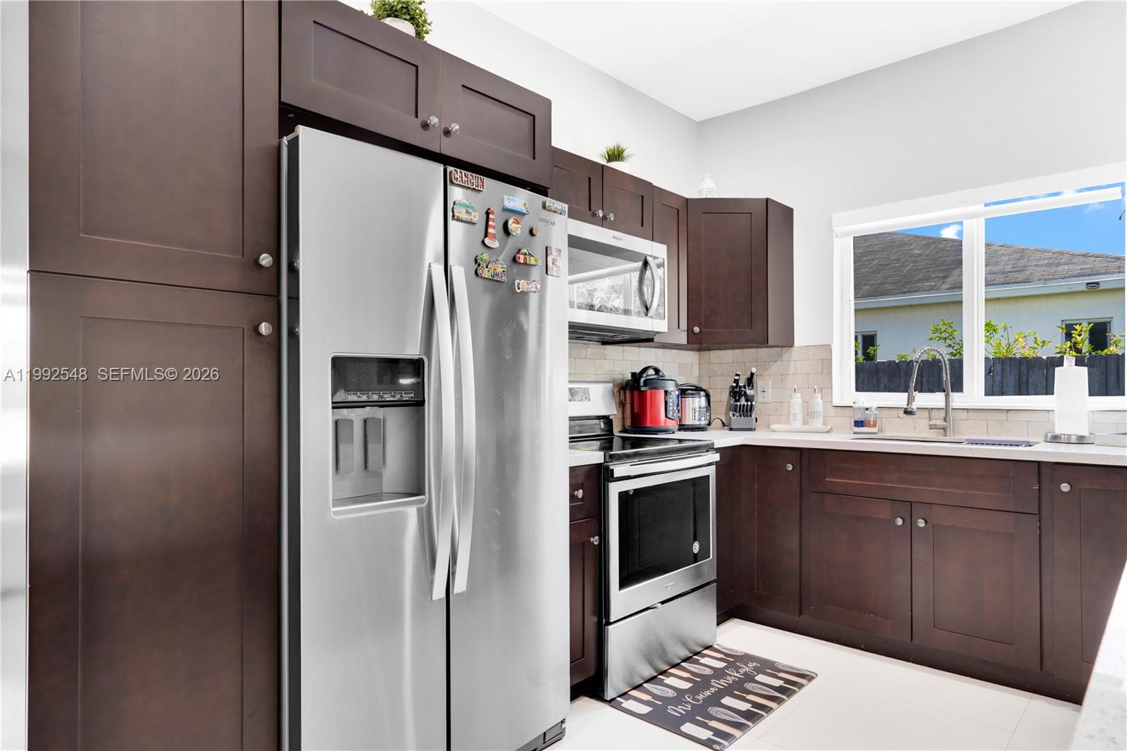 GRACELAND ESTATES NORTH - Residential Lease