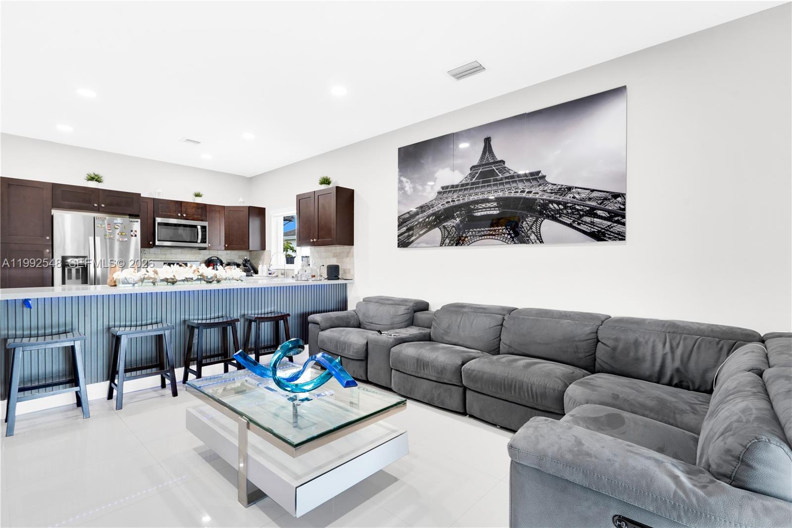 GRACELAND ESTATES NORTH - Residential Lease