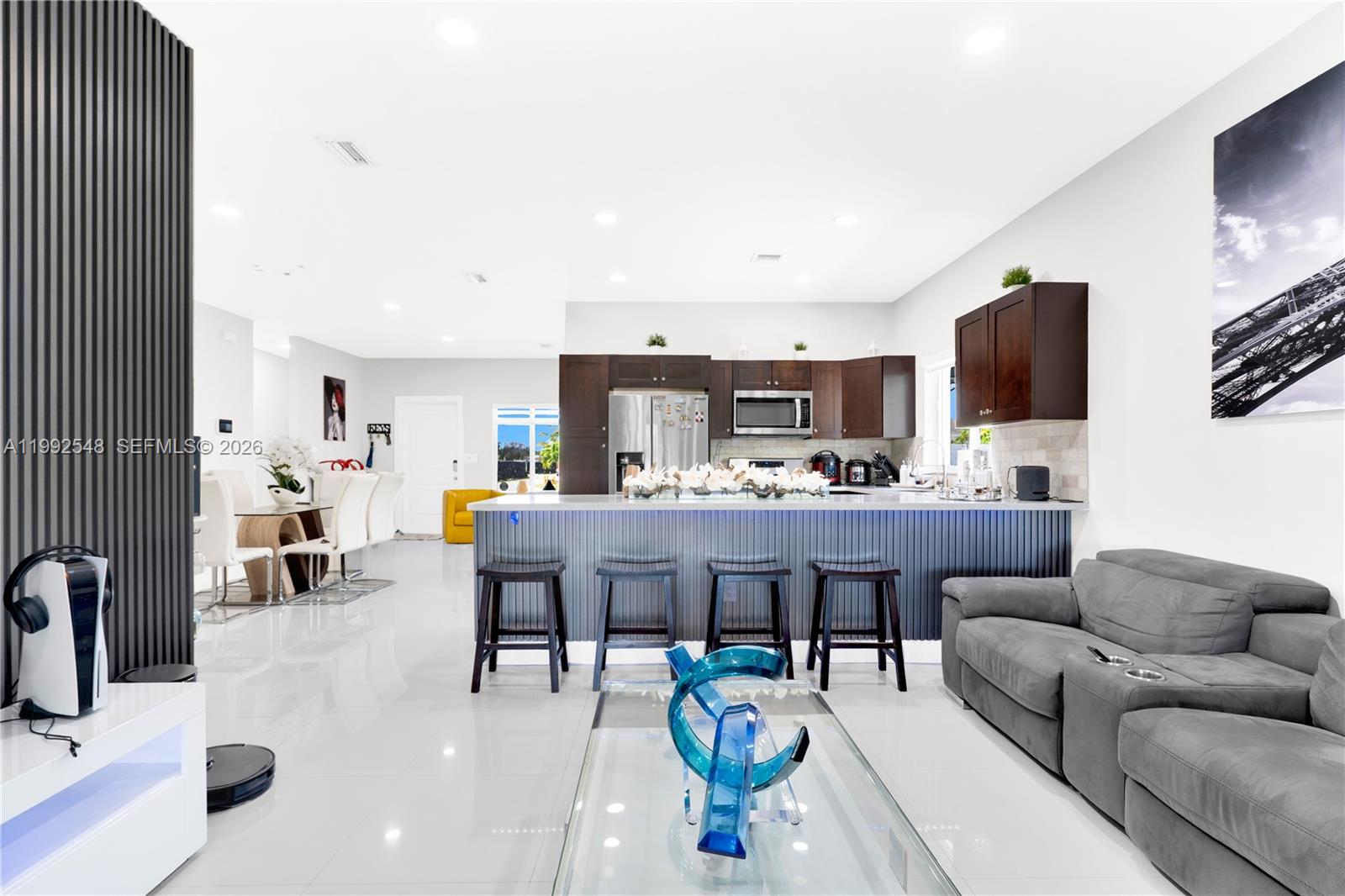 GRACELAND ESTATES NORTH - Residential Lease