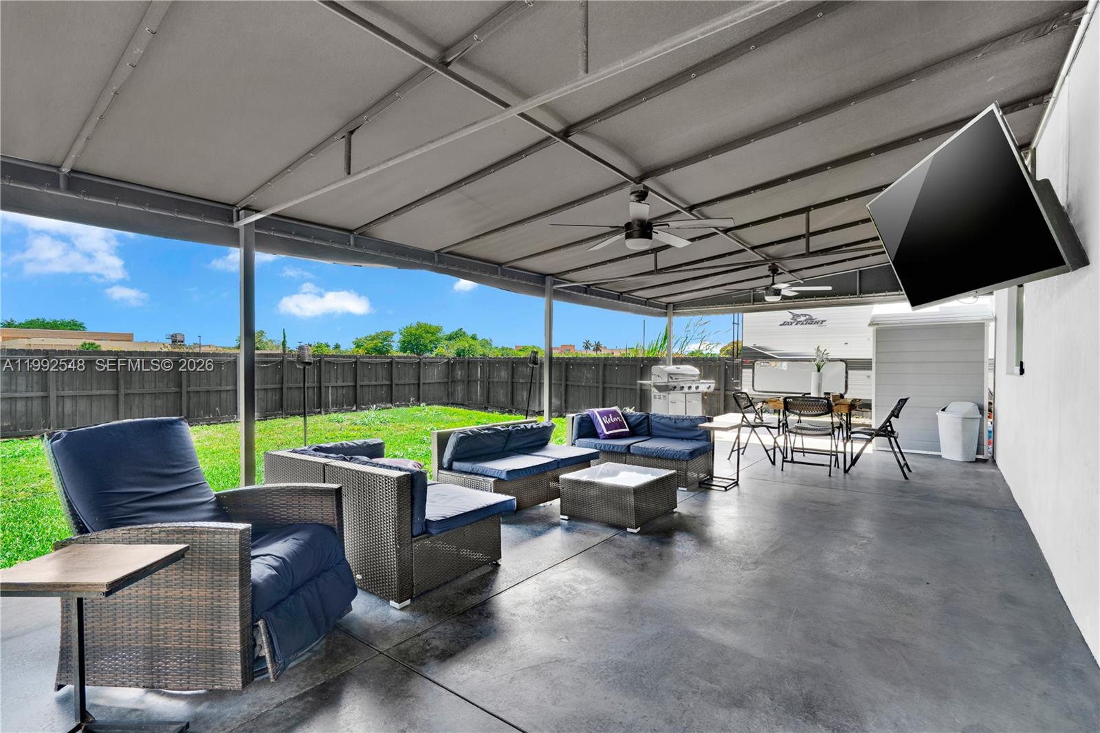 GRACELAND ESTATES NORTH - Residential Lease