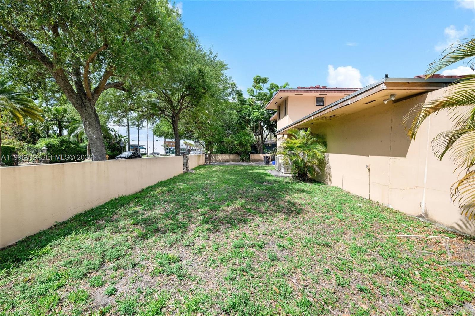 CORAL GABLES COUNTRY CLUB - Residential