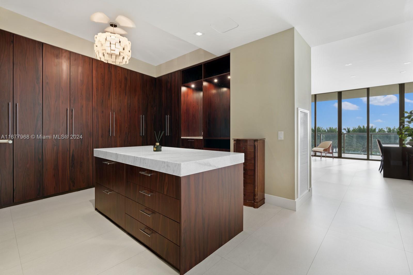 BAL HARBOUR NORTH SOUTH C - Residential