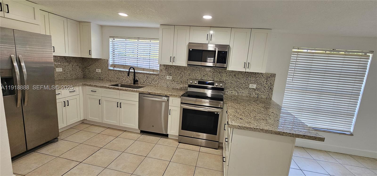 SUNLAND GARDENS PLAT 2 - Residential Lease