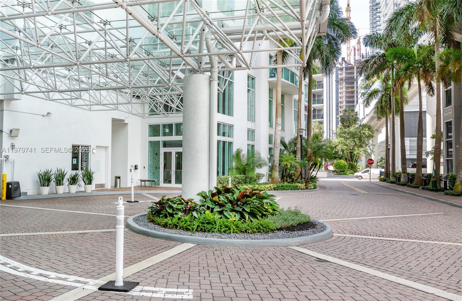 BRICKELL ON THE RIVER S T - Residential Lease