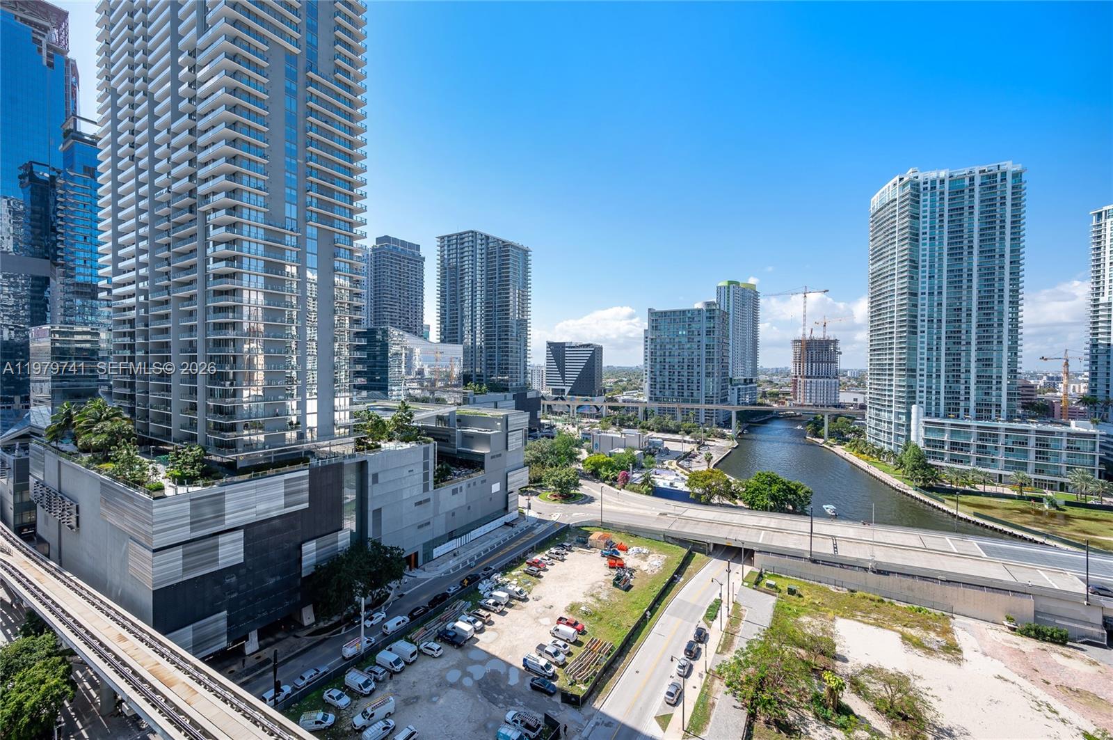 BRICKELL ON THE RIVER S T - Residential Lease