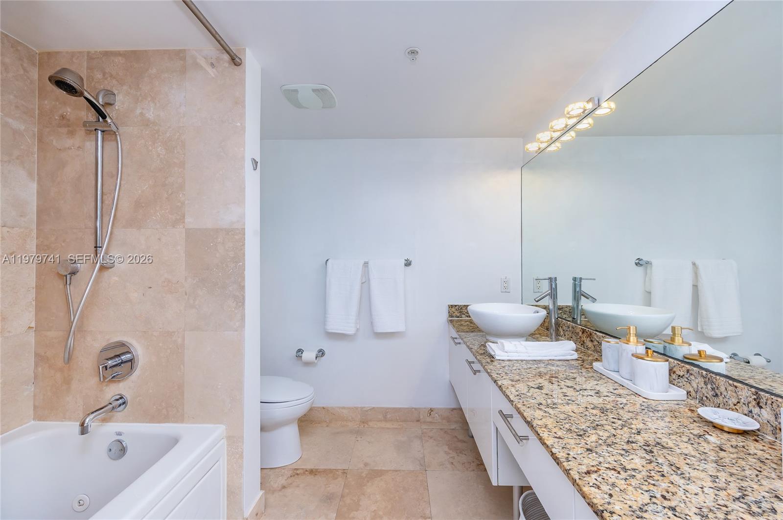 BRICKELL ON THE RIVER S T - Residential Lease