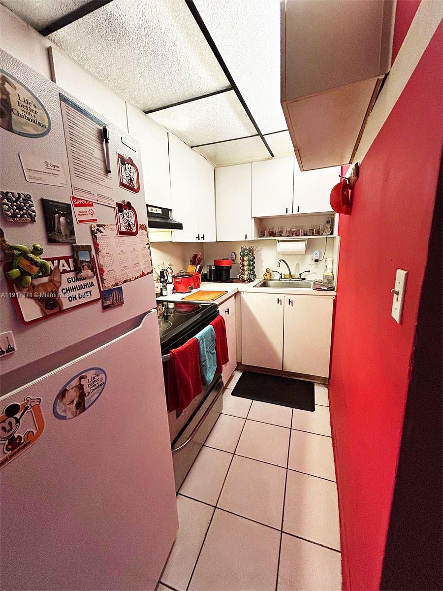 BAYCOURT TOWERS CONDO - Residential