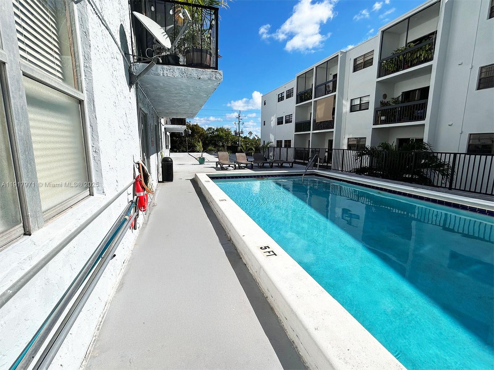 BAYCOURT TOWERS CONDO - Residential