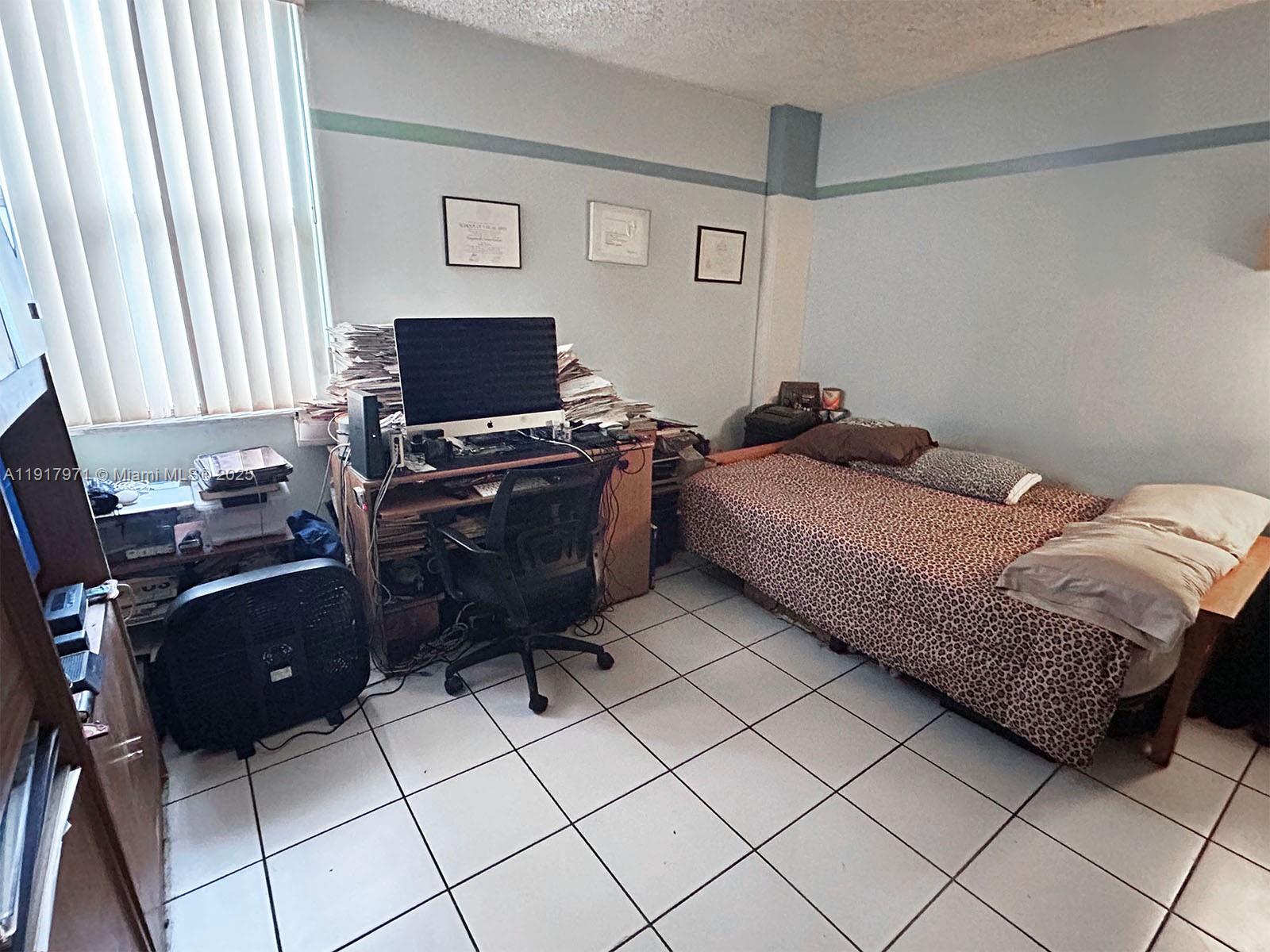 BAYCOURT TOWERS CONDO - Residential