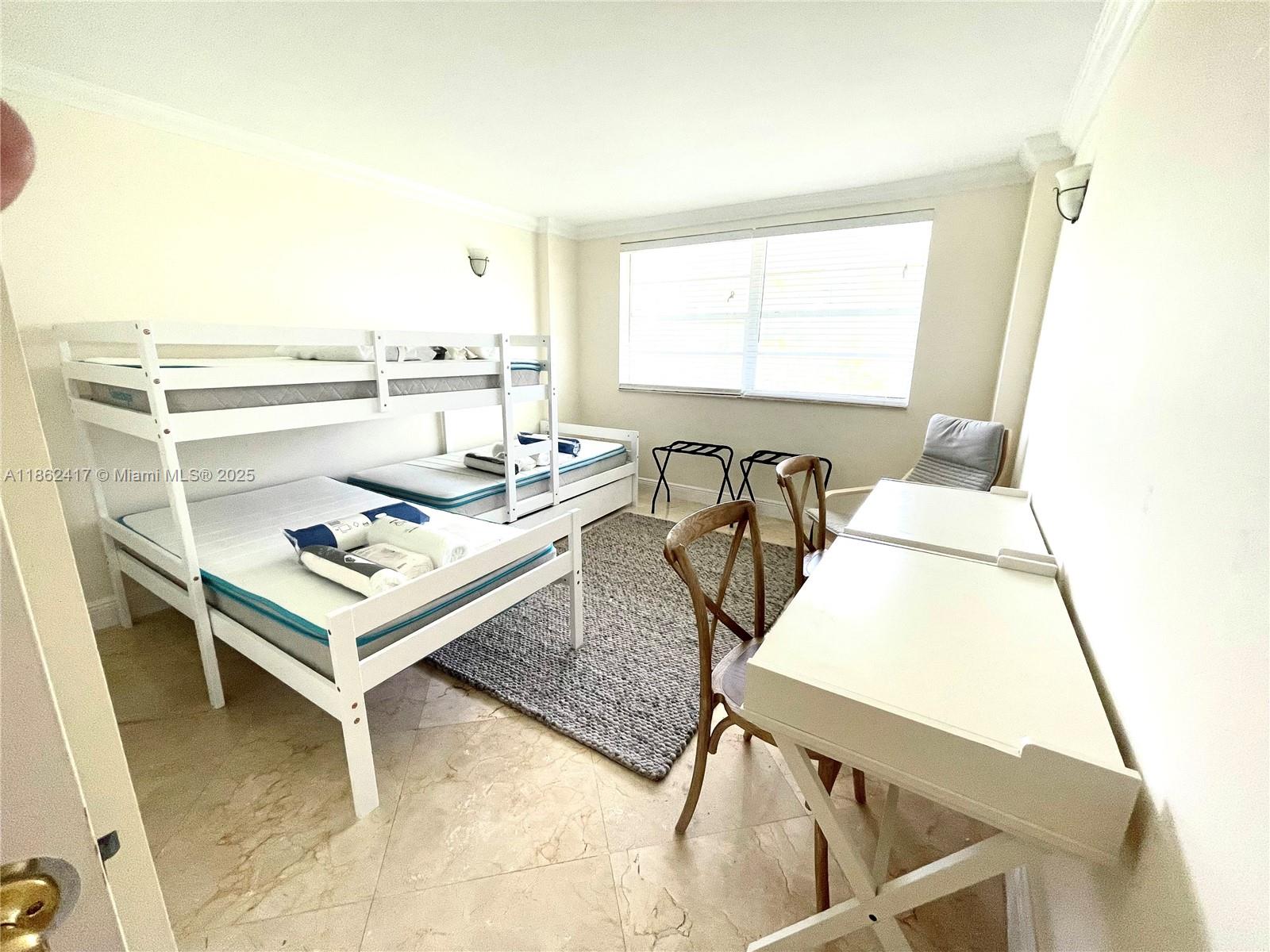 KEY BISCAYNE COMMODORE CL - Residential Lease