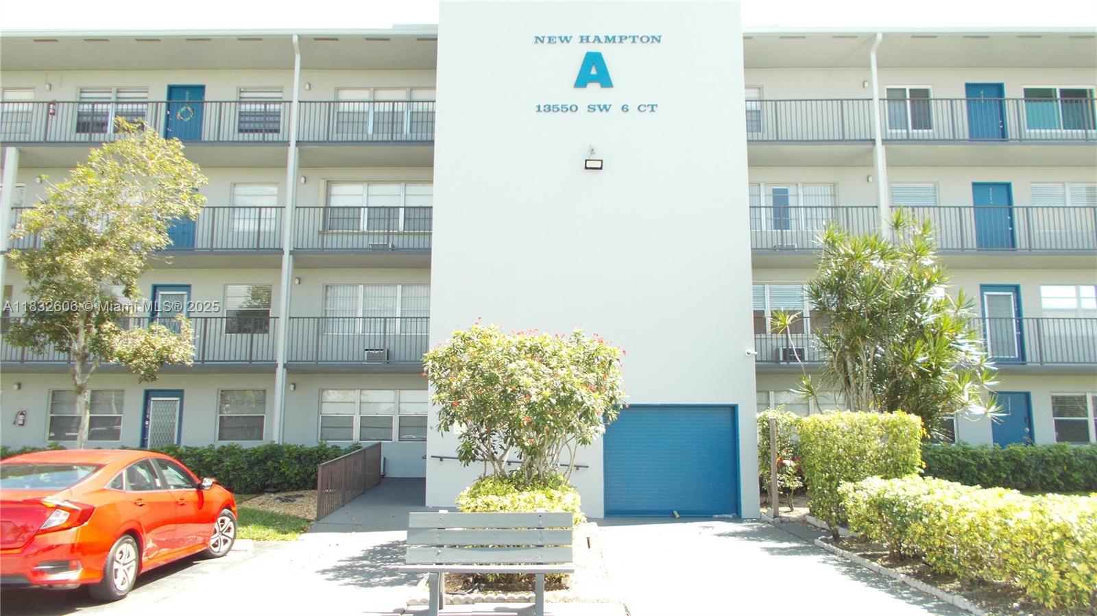 NICE COMMUNITY OF CENTURY VILLAGE 55+ 2 BEDROOMS AND ONE WITH 1 1/2 BATHROOM WITH LOTS OF AMMENITIES TO ENJOY !!!!!!!!! CLUB HOUSE ,GYM,THEATER,,RESTAURANT ,COURTESY BUS
TRANSPORTATION,24/7 NURSES,SECURITY 24/7 AND LOTS TO ENJOY!!!!!!!!!!!!!
RESTRICTIONS,
ONE PERSON MUST BE 55 AND NO ONE UNDER 18
CREDIT SCORE 690 ONLY 3 PERSONS IN THE UNIT.