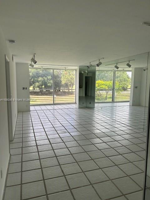 Spacious apartment with a very nice view and very peaceful