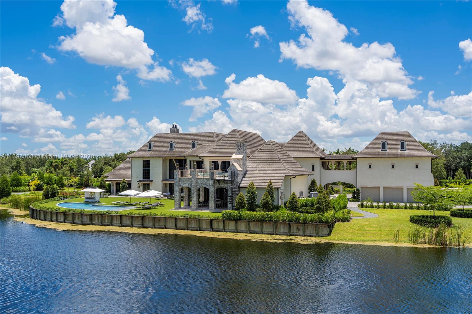 SOUTHWEST RANCHES - Residential