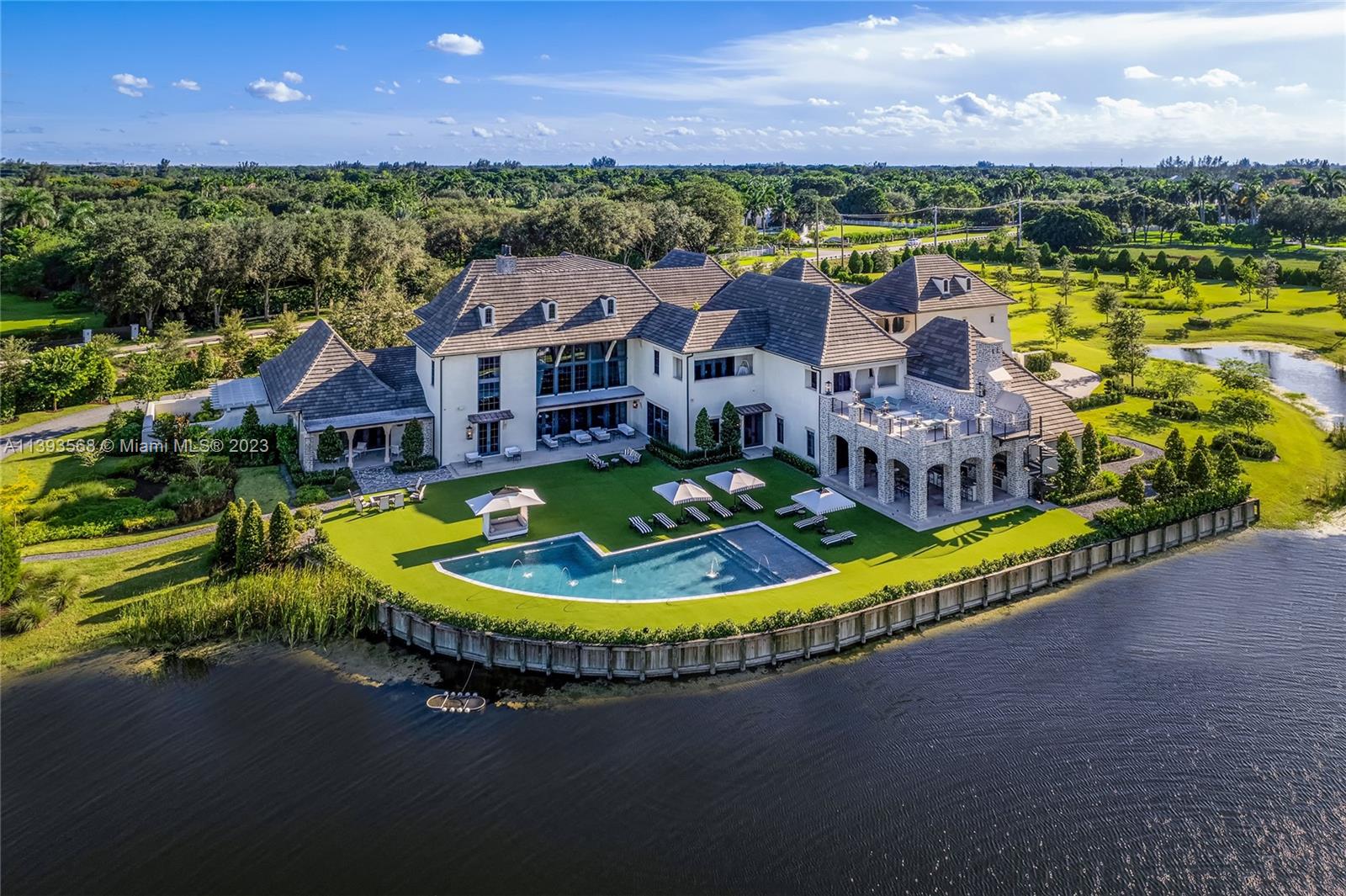 SOUTHWEST RANCHES - Residential