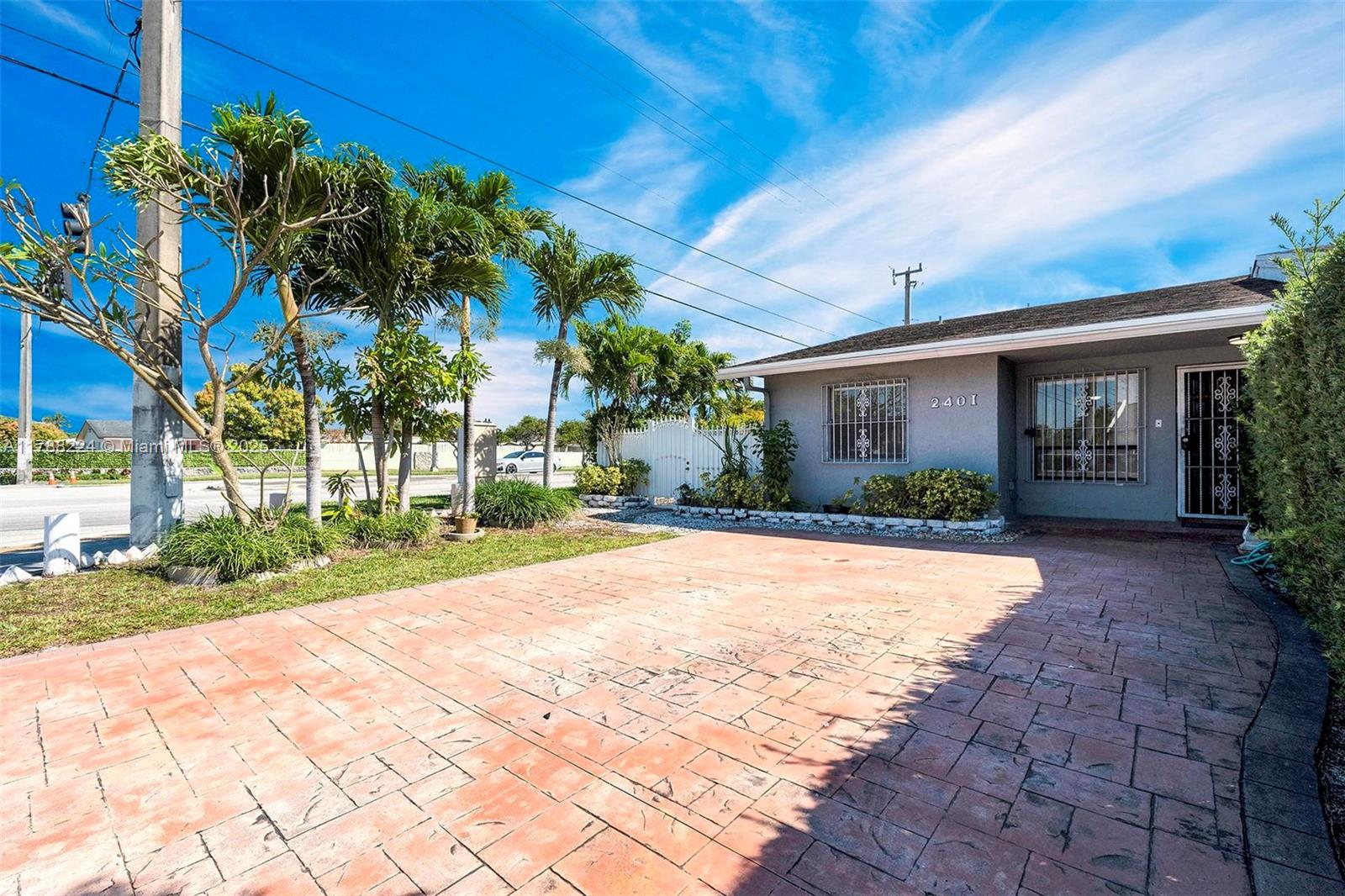 Property for Sale at 2401 Sw 102nd Ave, Miami, Broward County, Florida - Bedrooms: 3 
Bathrooms: 2  - $645,000