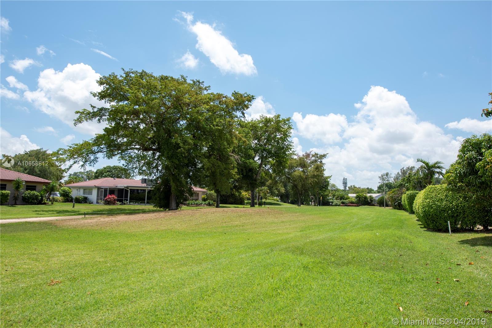 WOODLANDS SEC EIGHT - Residential