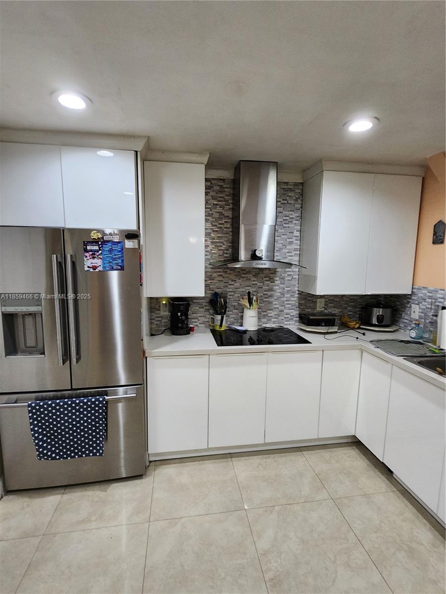 MIDWAY TRAIL PH I CONDO - Residential