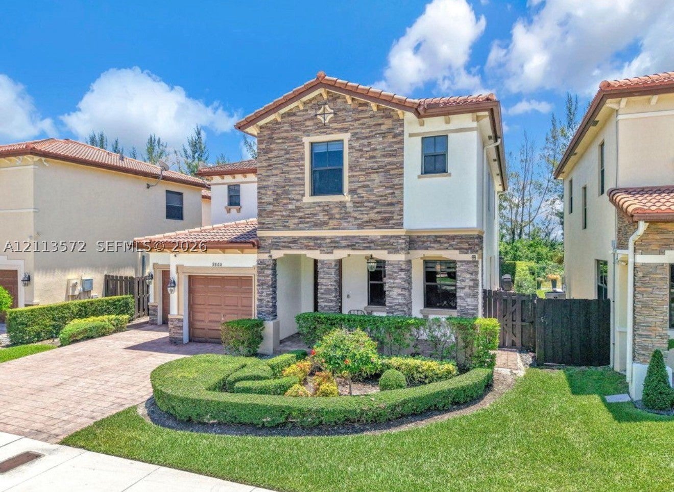 9860 NW 86th Ter, Doral FL 33178