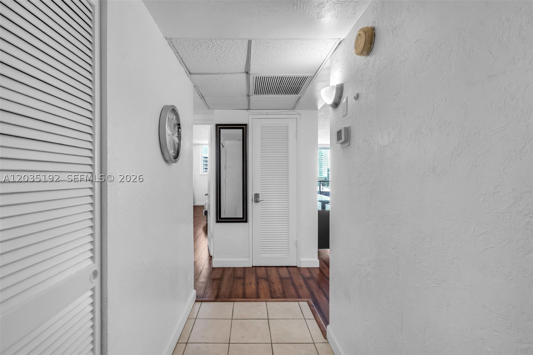 19370 Collins Ave 823