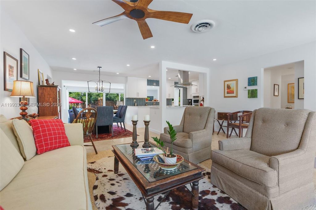 Photo of 1639 NE 27th Dr, Wilton Manors, FL 33334 (MLS # A11993358)