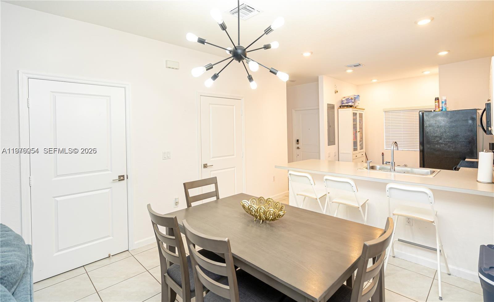 PRINCETON - Residential