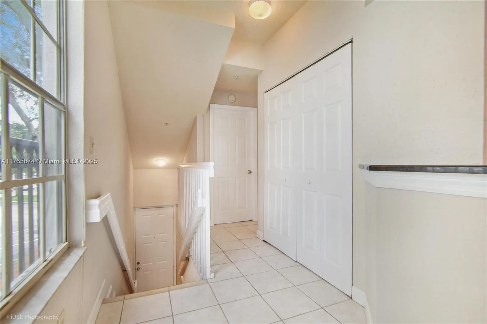 Sunrise, Florida 33325, United States, 3 Bedrooms Bedrooms, ,3 BathroomsBathrooms,Residential,Active,91271