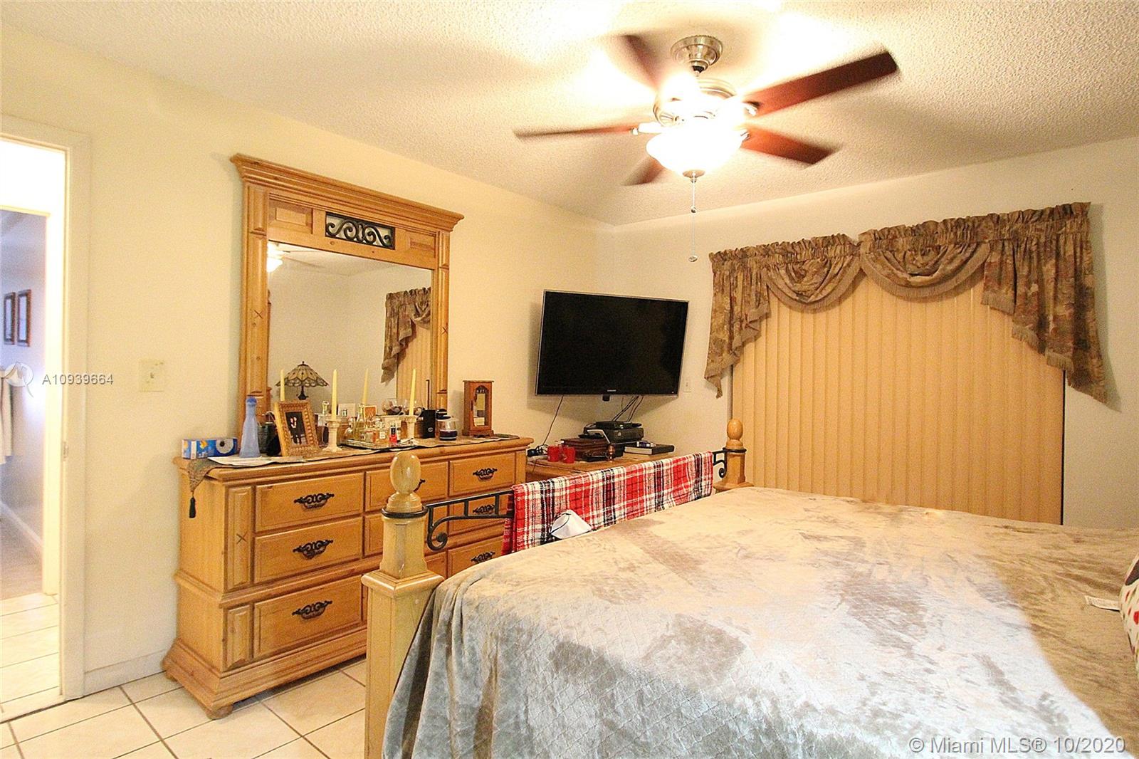 KENMORE VILLAS - Residential