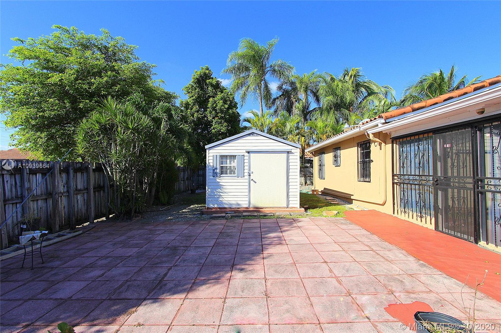 KENMORE VILLAS - Residential