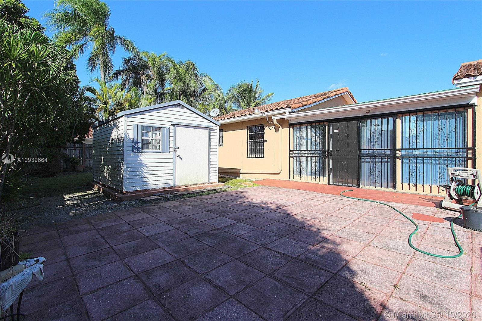 KENMORE VILLAS - Residential